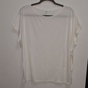 NWOT Uniqlo White Women's Short Sleeve TOP Blouse Size XL